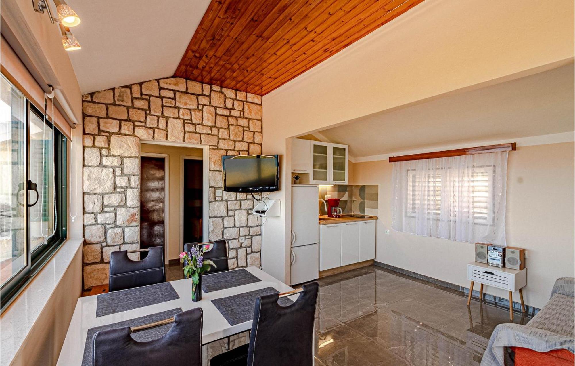 Nice Home In Tankaraca With House Sea View Vela Luka Exterior foto